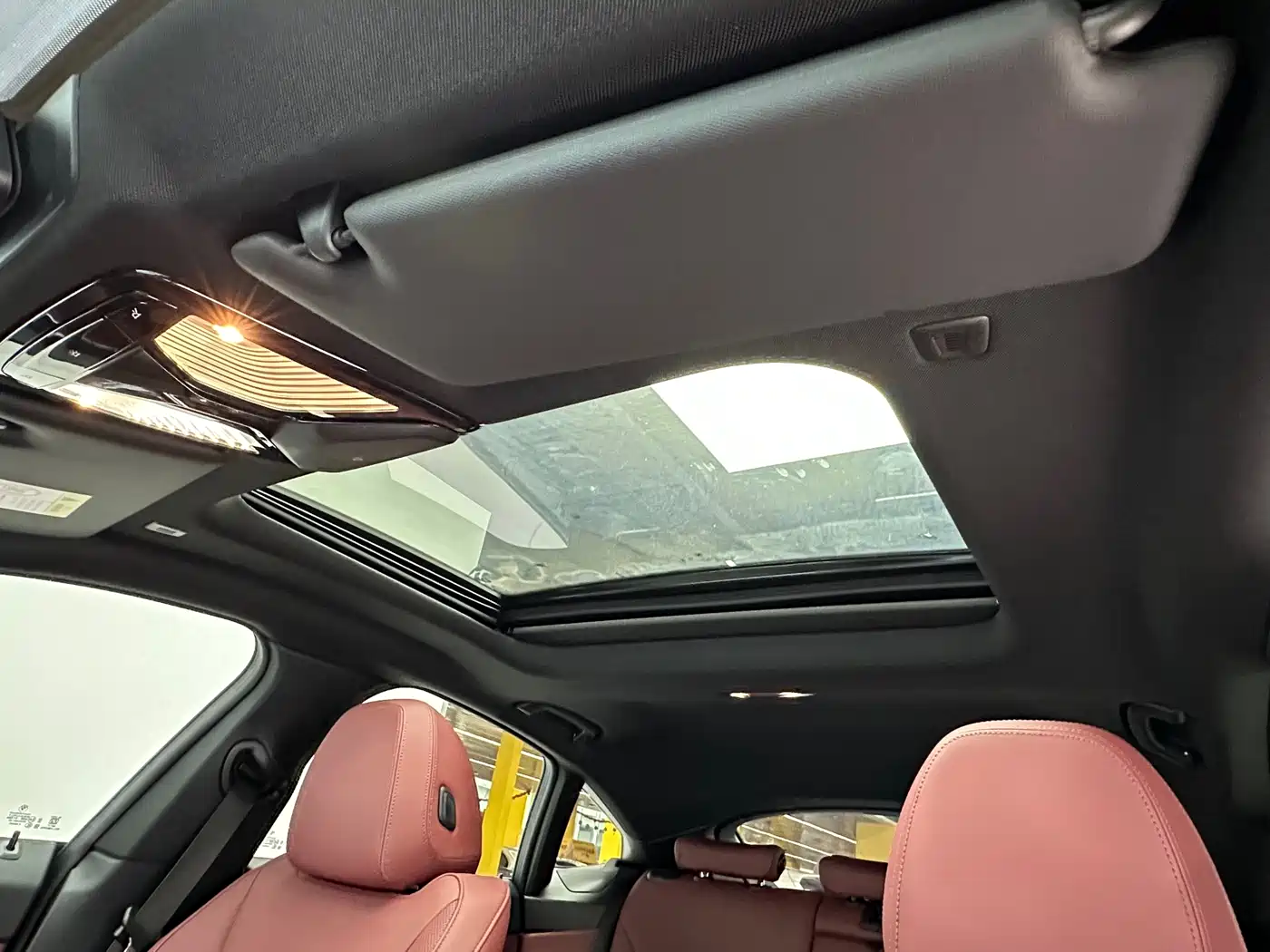 BMW 4 Series 2024 430i Gran Coupe M Sport Shadowline Package фото 21