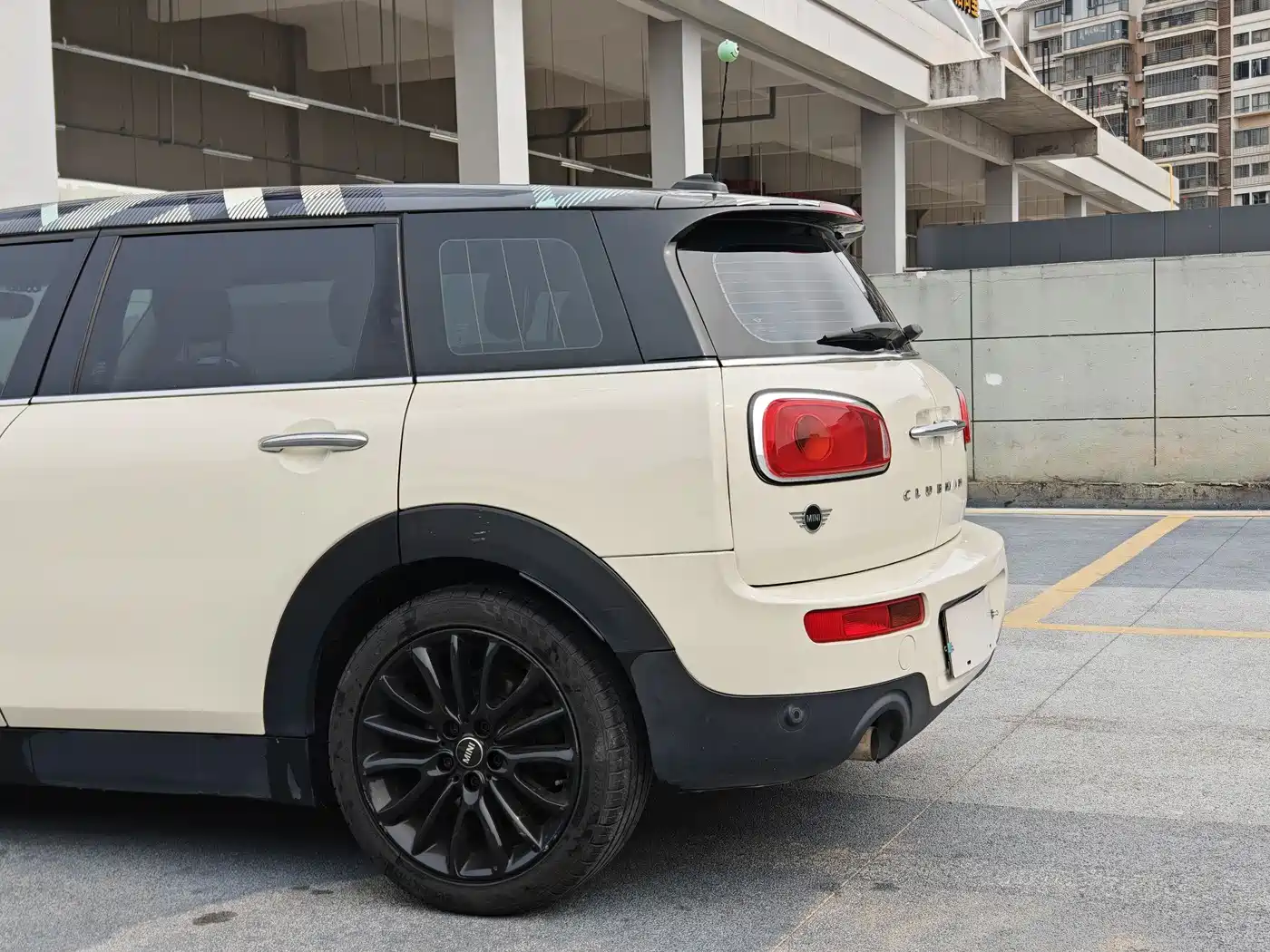 MINI CLUBMAN 2019 1.5T ONE Aesthetics Edition фото 7