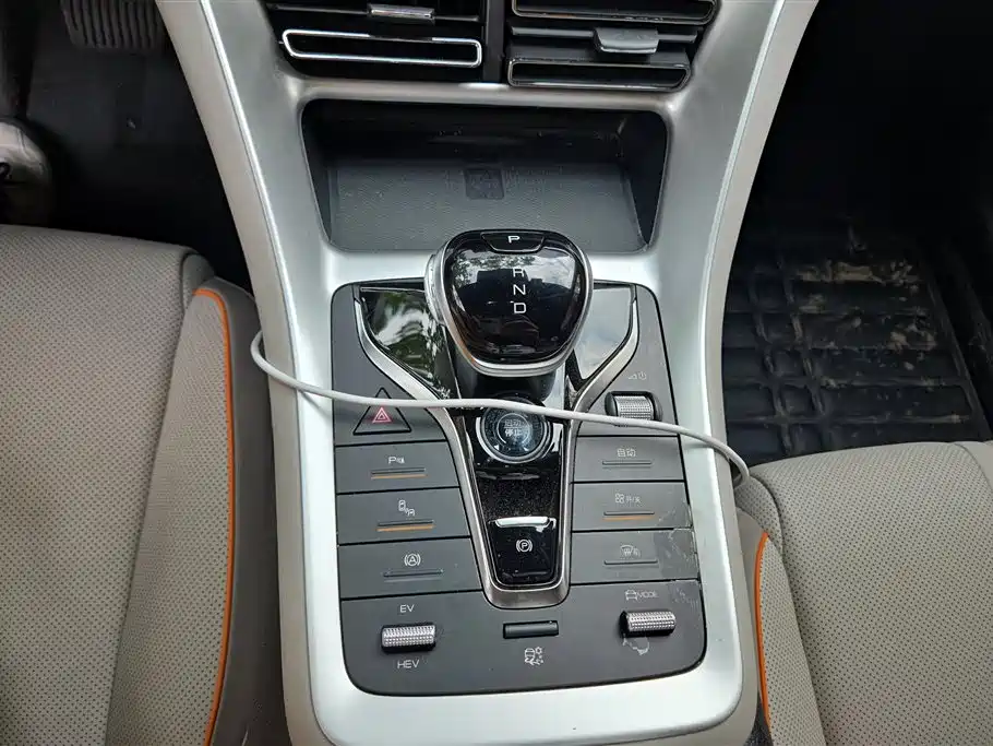 BYD Song Pro New Energy 2023 Champion Edition DM-i 110KM Excellence фото 16