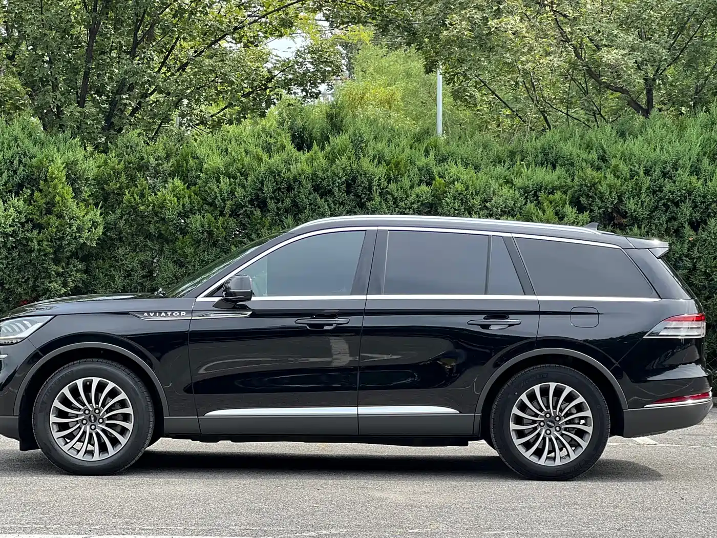 Lincoln Aviator (Import) 2020 2020 3.0T V6 AWD Premium Luxury Edition