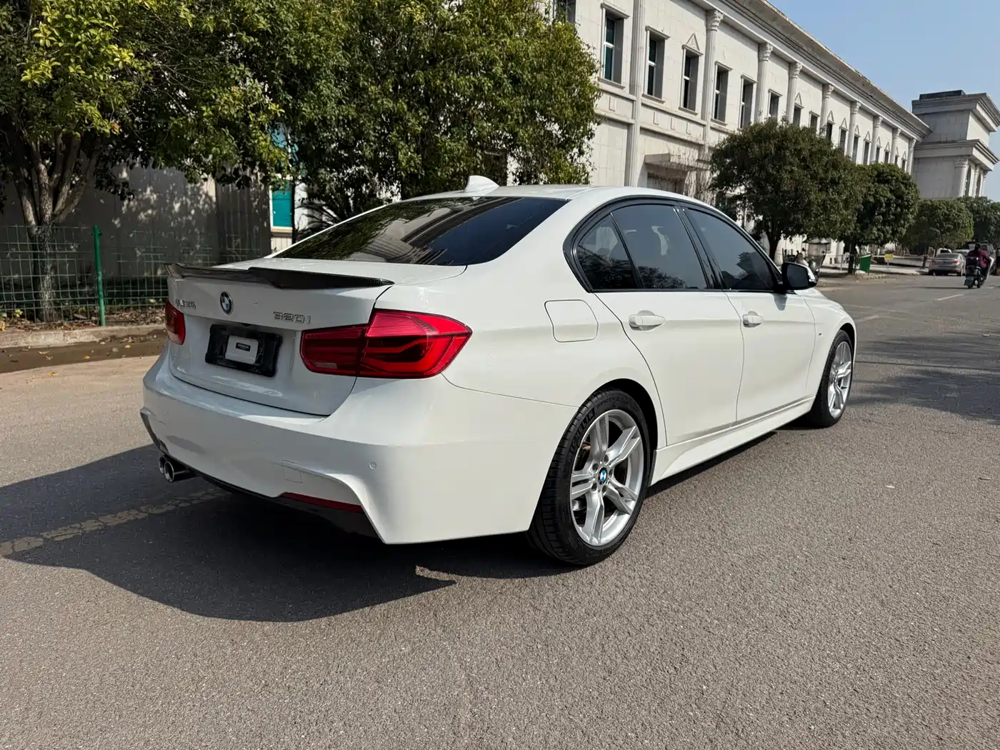 BMW 3 Series 2019 320i M Sport Package фото 7