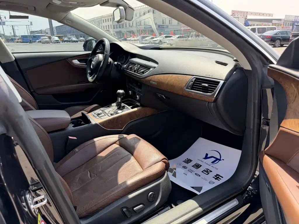 Photo 7 - Audi A7