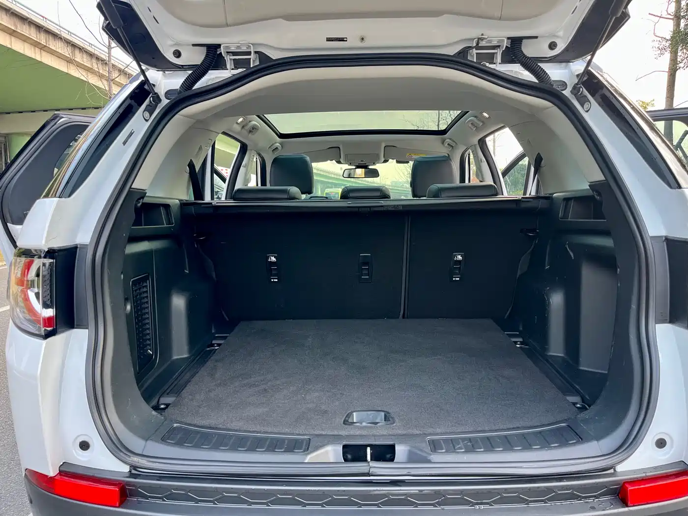 Land Rover Discovery Sport 2019 240PS PURE Edition China V фото 15