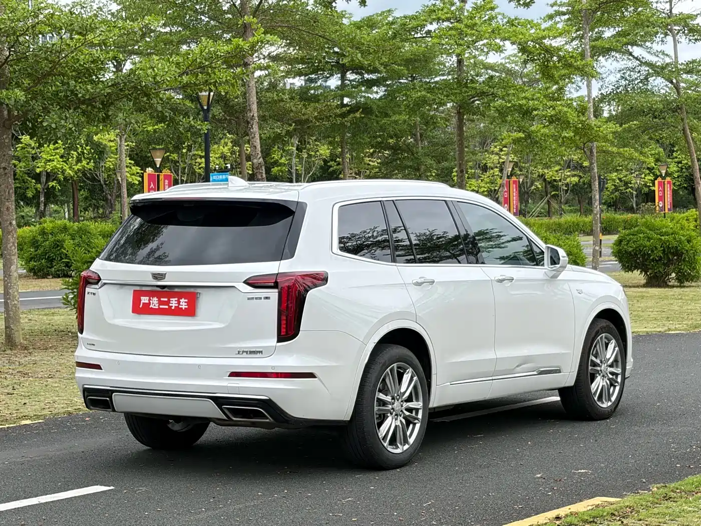 Cadillac XT6 2023 2022 2.0T 6-Seater 4WD Luxury 120th Anniversary Limited Edition
