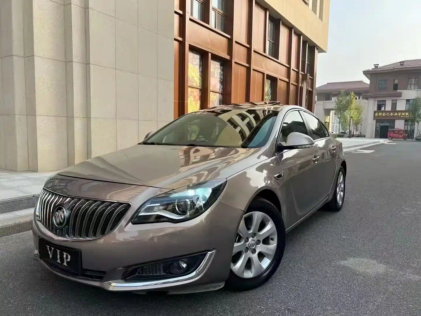 Фото 2 - Buick Regal