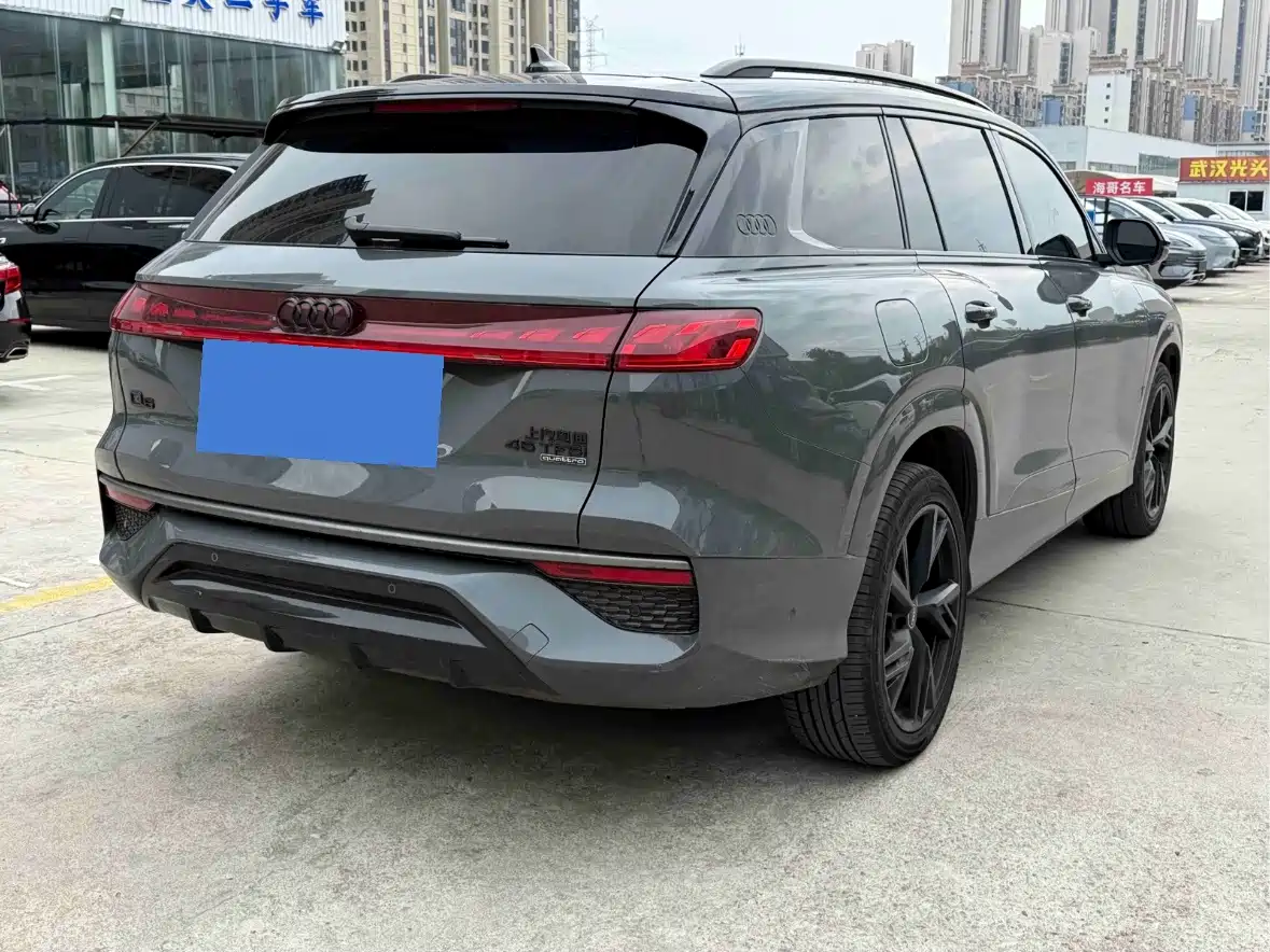 Audi Q6 2024 2024 45 TFSI quattro Shadow Warrior Edition 7-seater