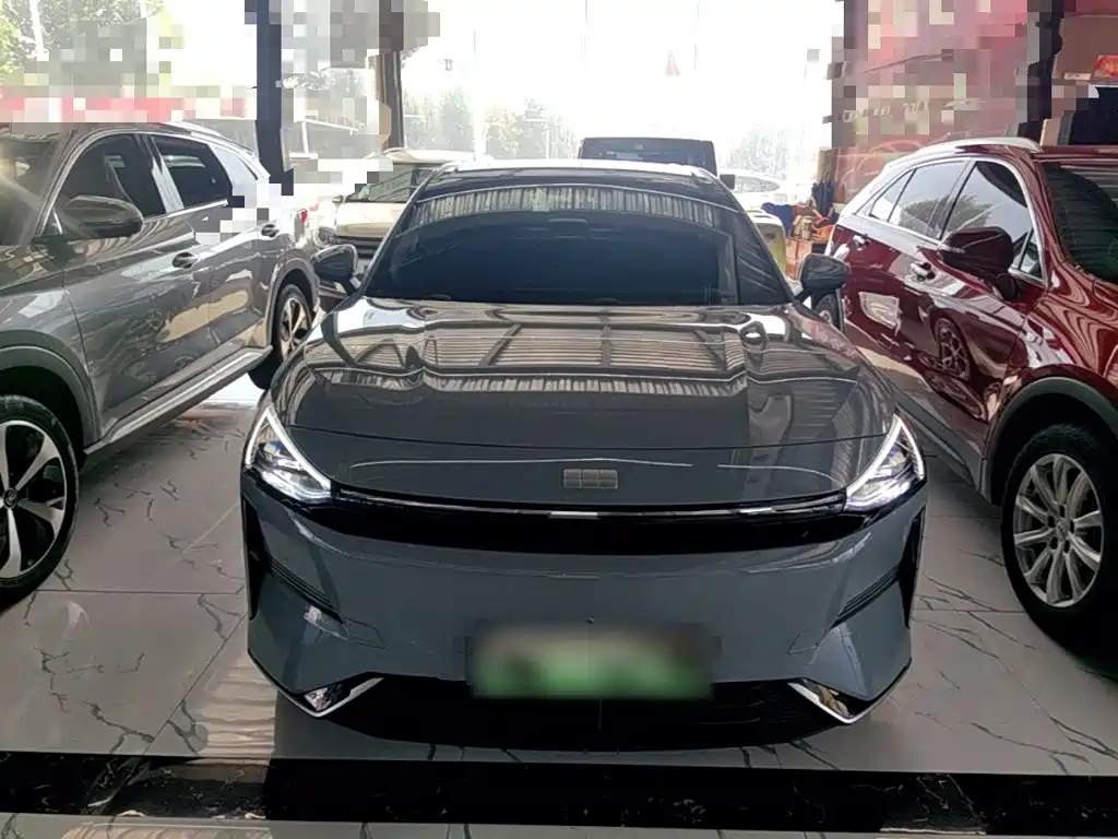 Geely Galaxy Galaxy L6 2025 2025 EM-i 60km Voyage Edition