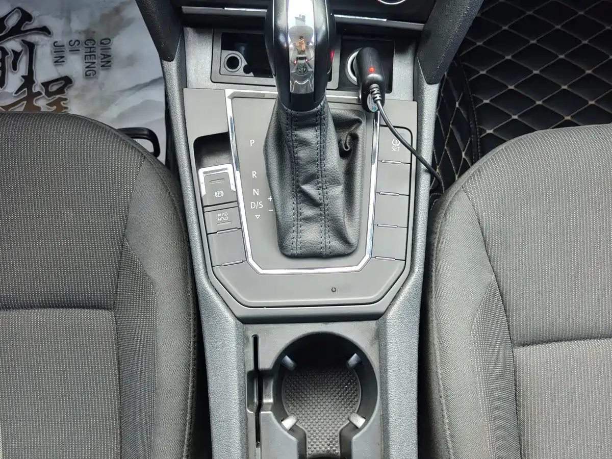 Volkswagen Lamando 2015 2015 230TSI DSG Style