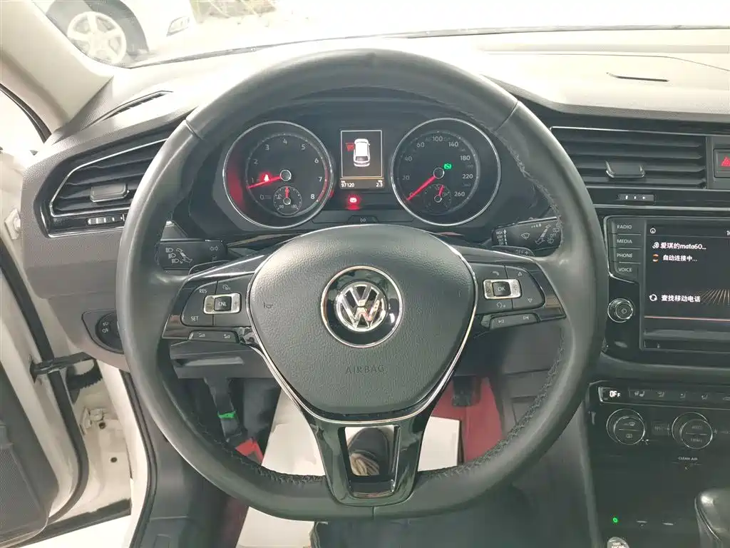 Volkswagen Tiguan L 2018 330TSI Automatic 2WD Luxury Edition фото 7