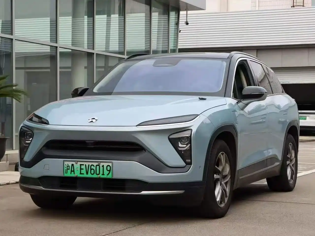 Фото 1 - NIO ES6