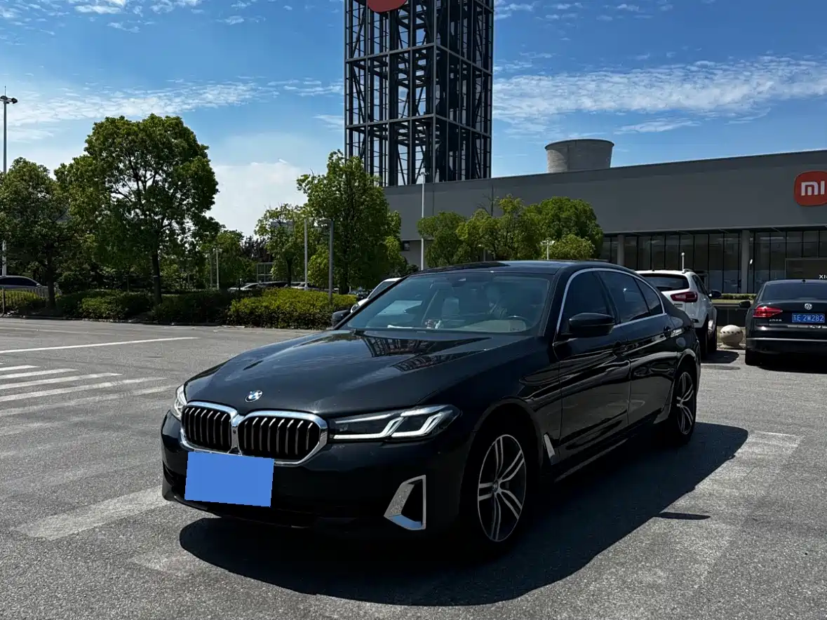 BMW 5-SERIES