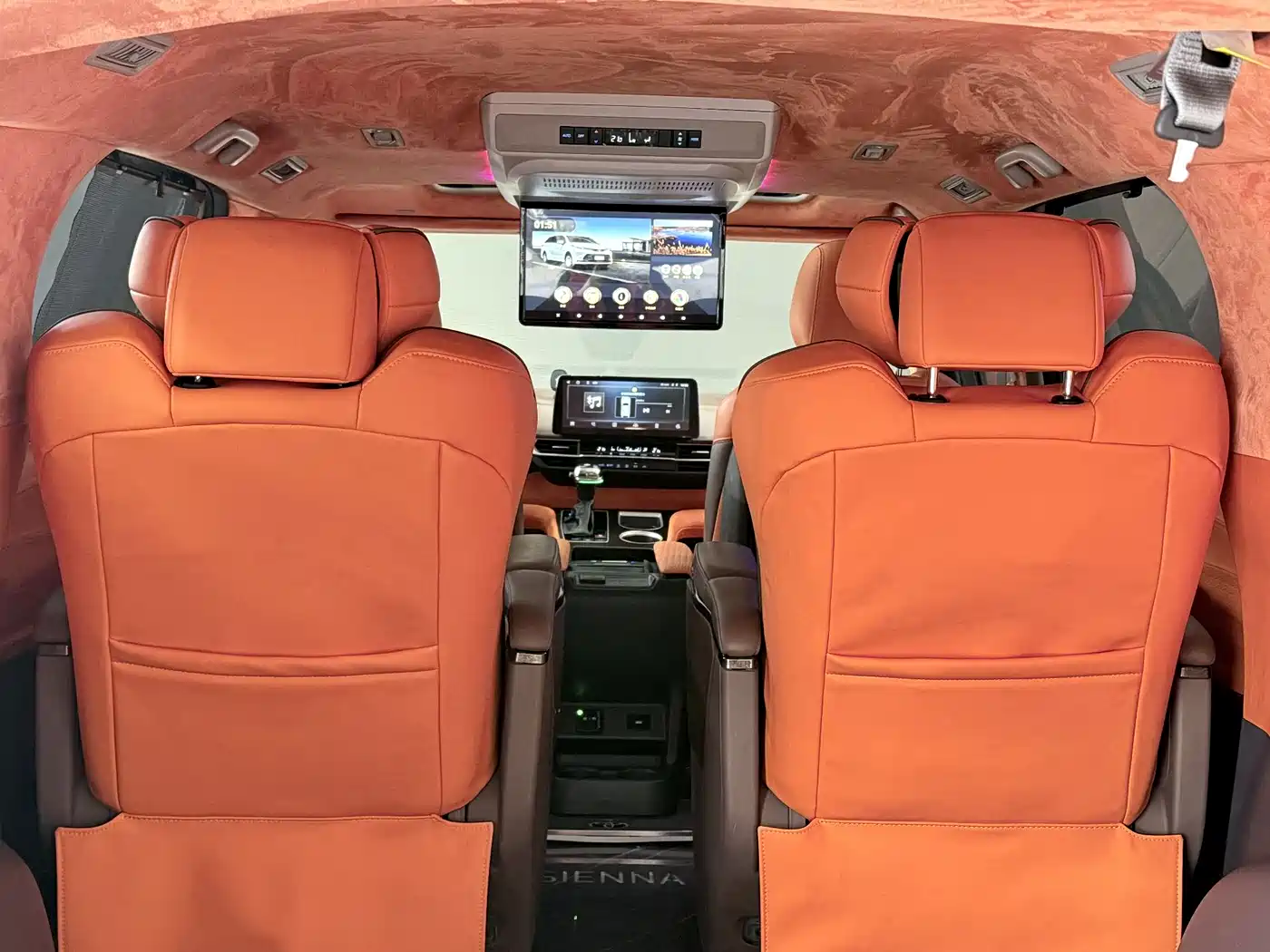 Toyota Sienna 2021 2.5L Hybrid Comfort Edition фото 24