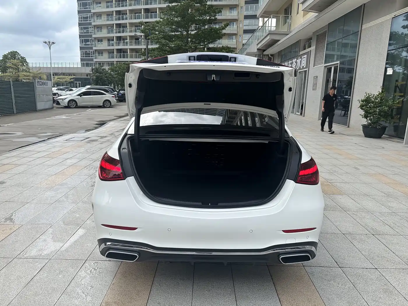 Mercedes-Benz C-Class 2023 Facelift II C 260 L Sport Edition фото 17