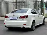 Photo 4 - Lexus IS