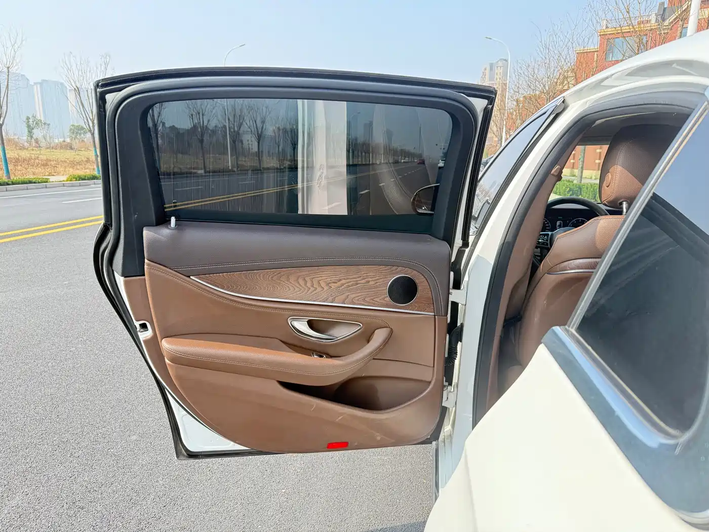 Mercedes-Benz E-Class 2020 E 260 L фото 5