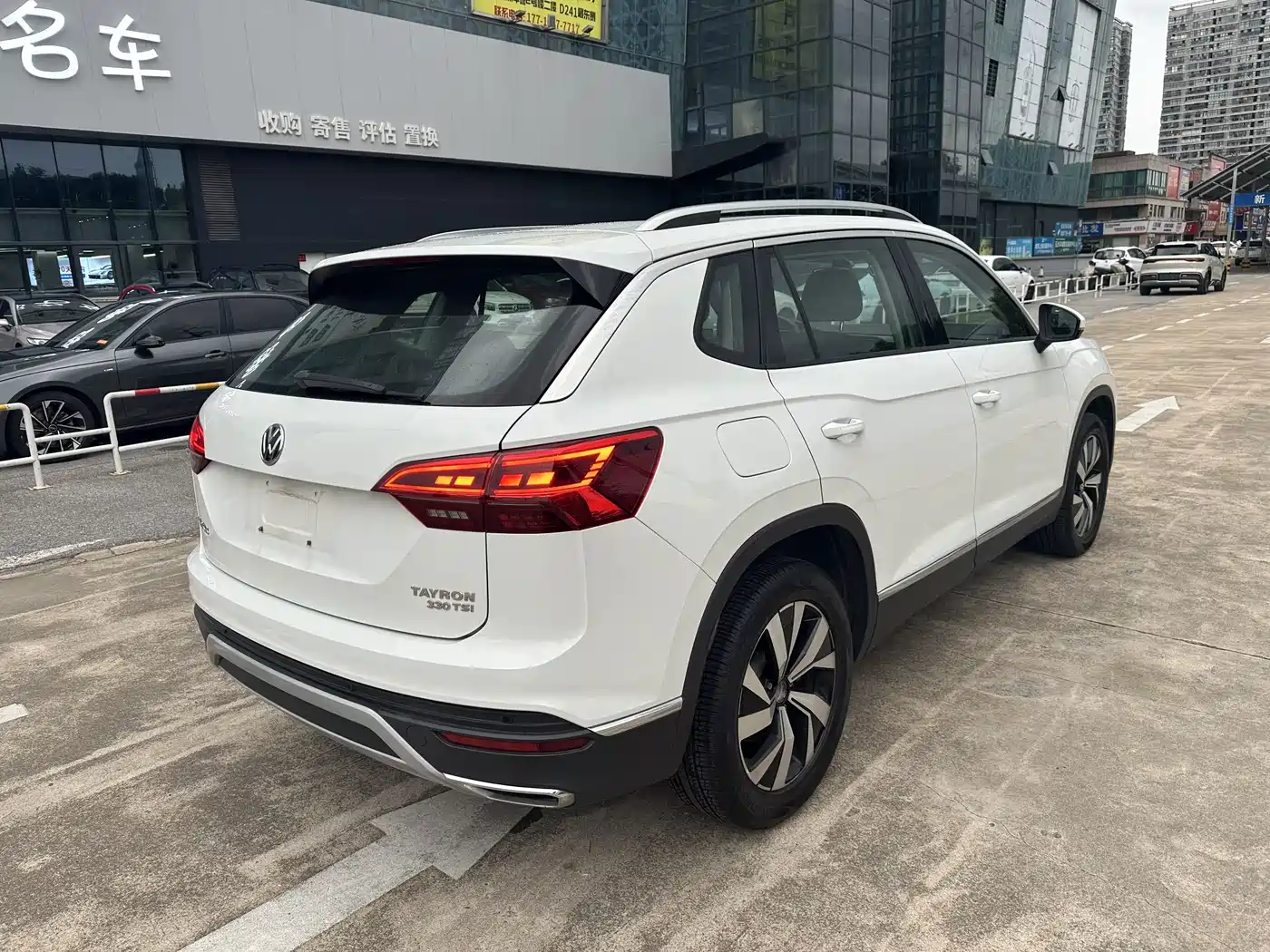 Volkswagen Tayron 2019 2019 330TSI 2WD Luxury China VI