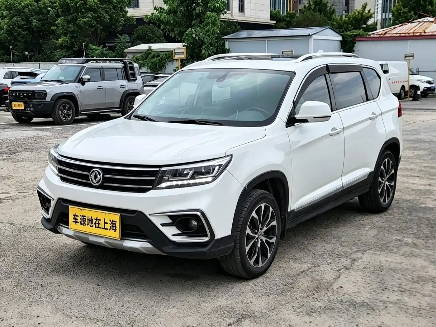 Dongfeng Fengxing Jingyi X5 2017 — пригон из Китая