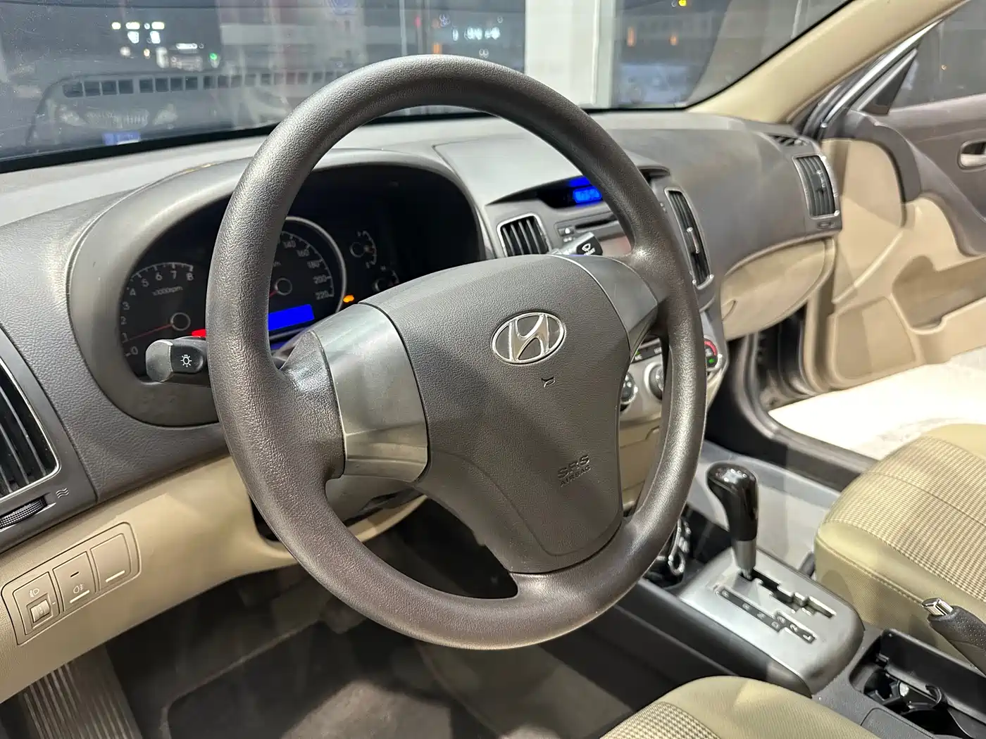 Hyundai Elantra 2011 1.6L Automatic Comfort фото 11