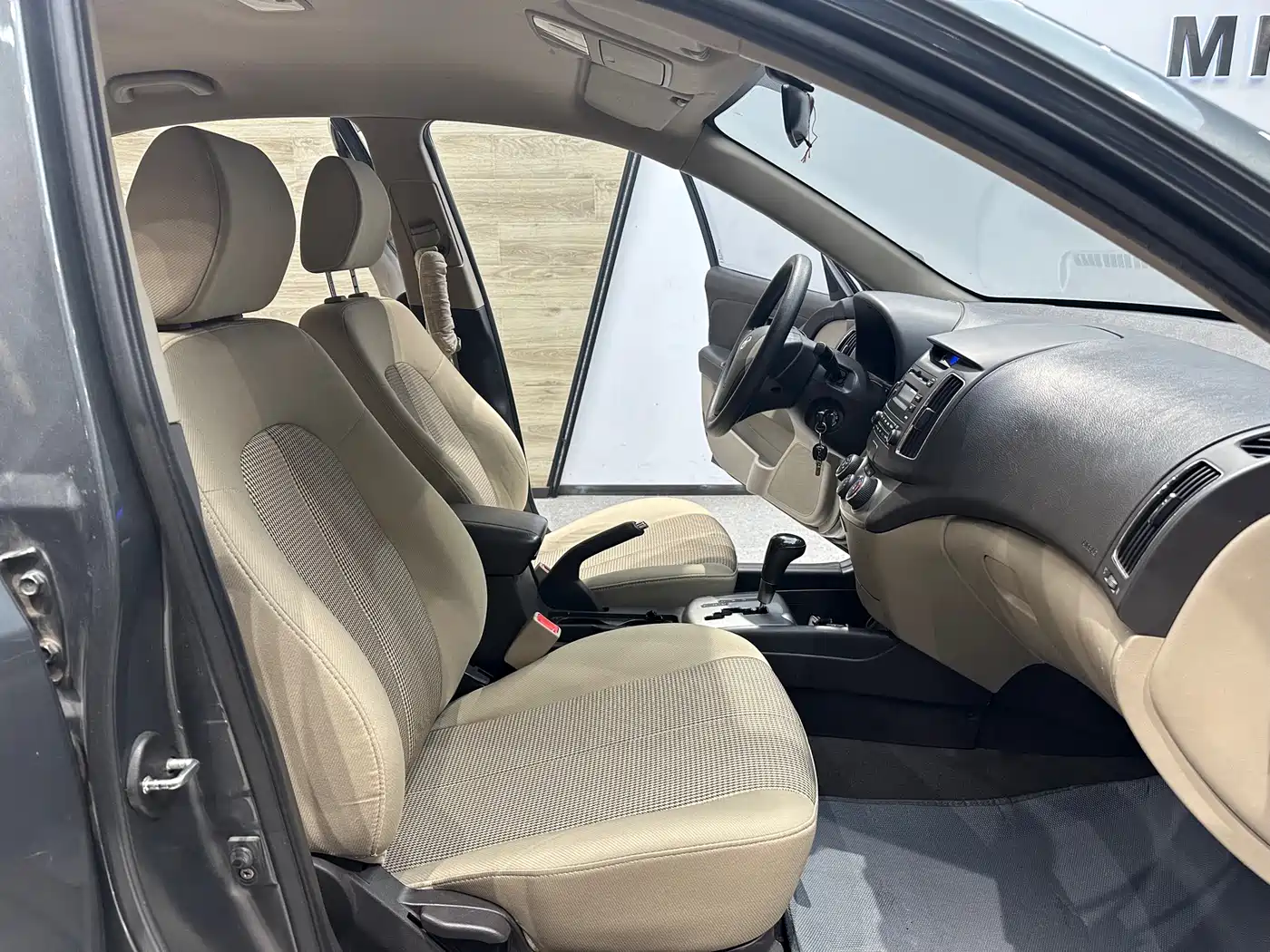 Hyundai Elantra 2011 1.6L Automatic Comfort фото 19