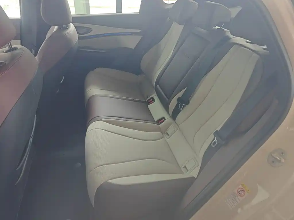 BYD Seal 07 DM-i 2024 2025 Model DM-i 1.5L 125km Luxury