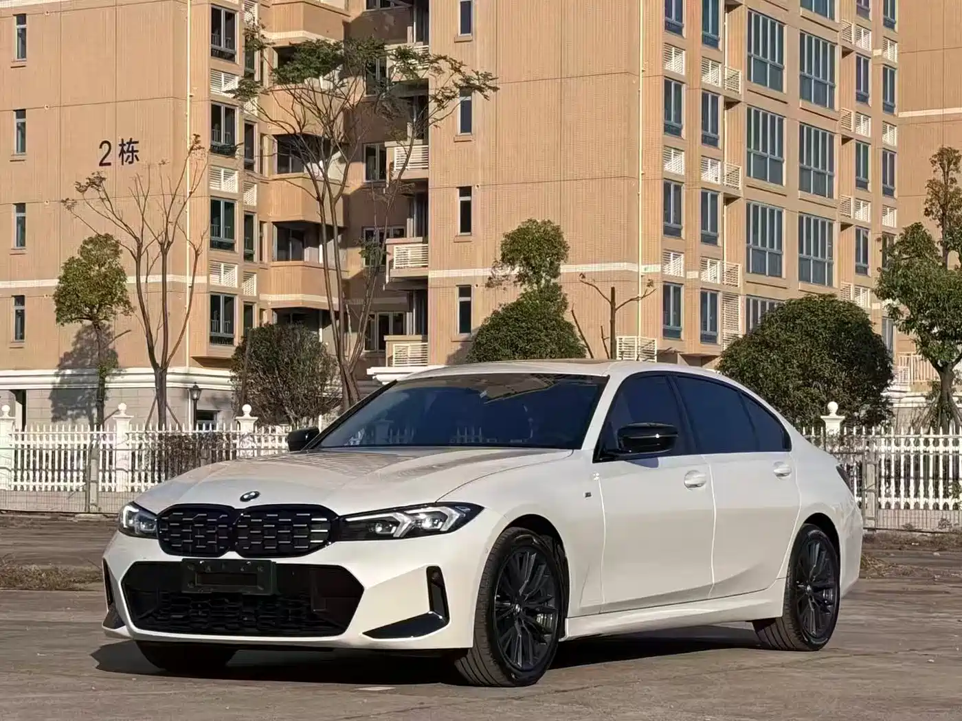 BMW 3 Series 2023 325Li M Sport Black Night Package