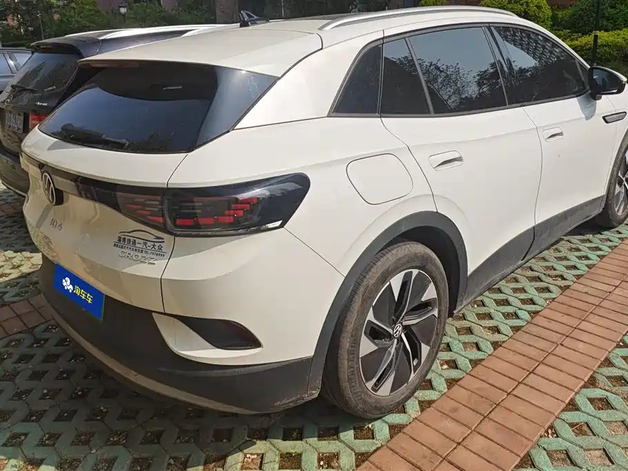 VOLKSWAGEN ID.4 CROZZ