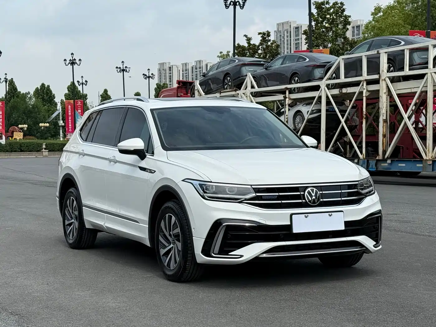 VOLKSWAGEN TIGUAN L NEW ENERGY