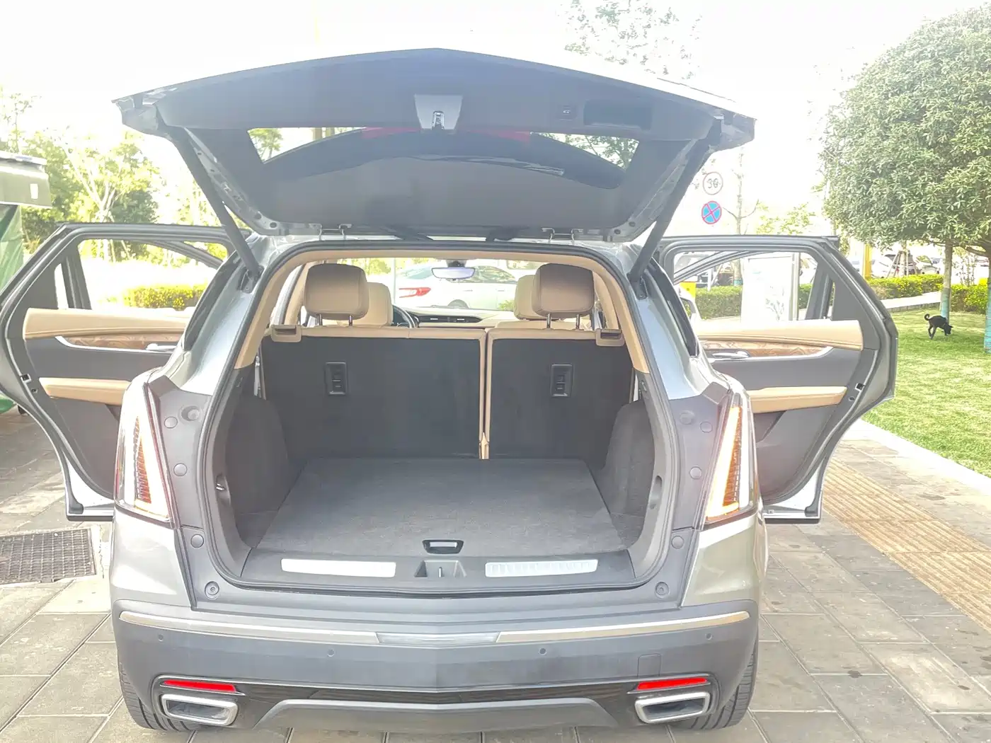 Cadillac XT5 2025 2022 2.0T 4WD Platinum