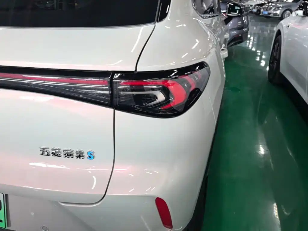 Wuling Motors Wuling Bingo S 2026 2025 Model 325km Flagship Edition