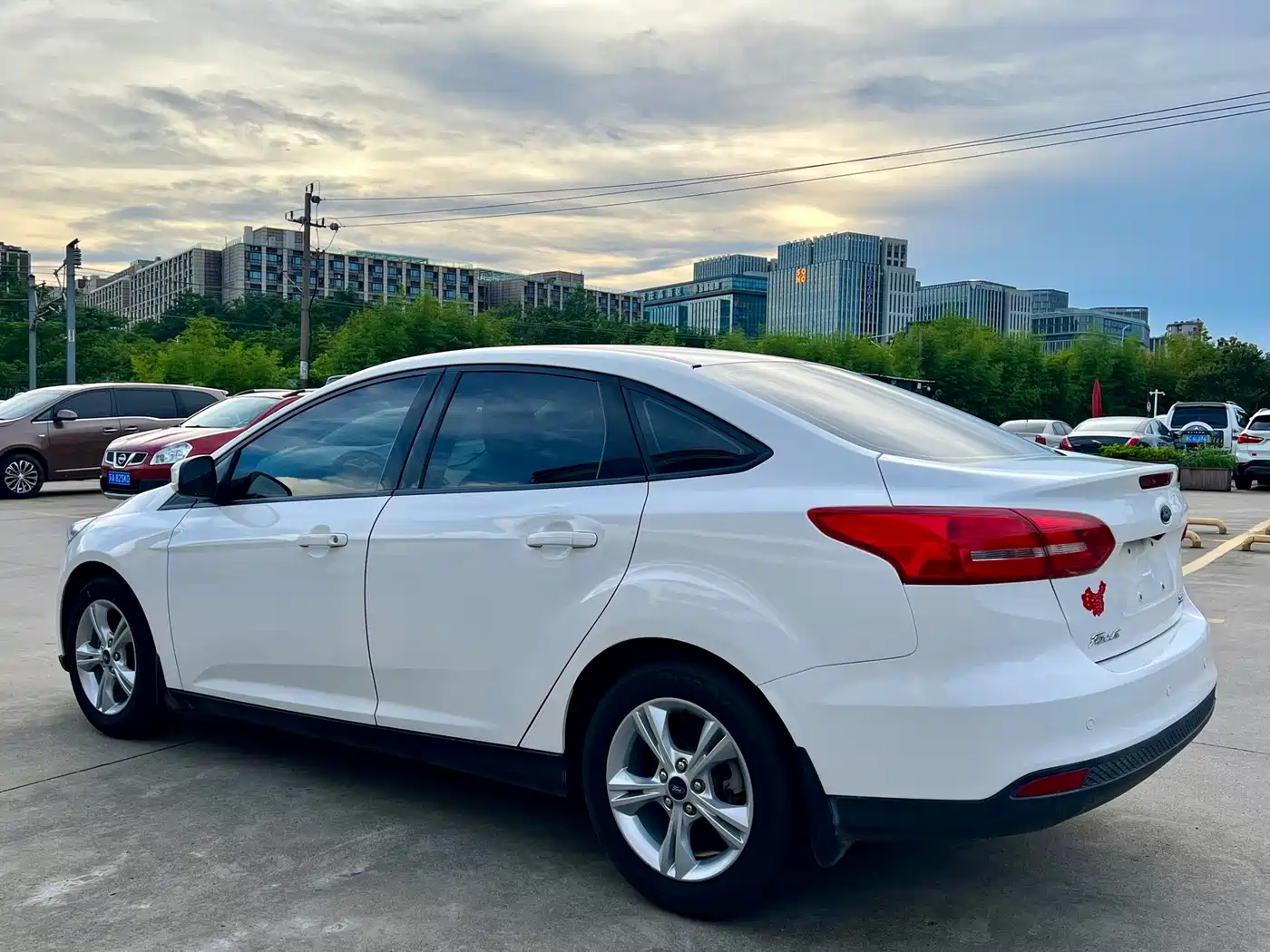 Photo 12 - Ford Focus