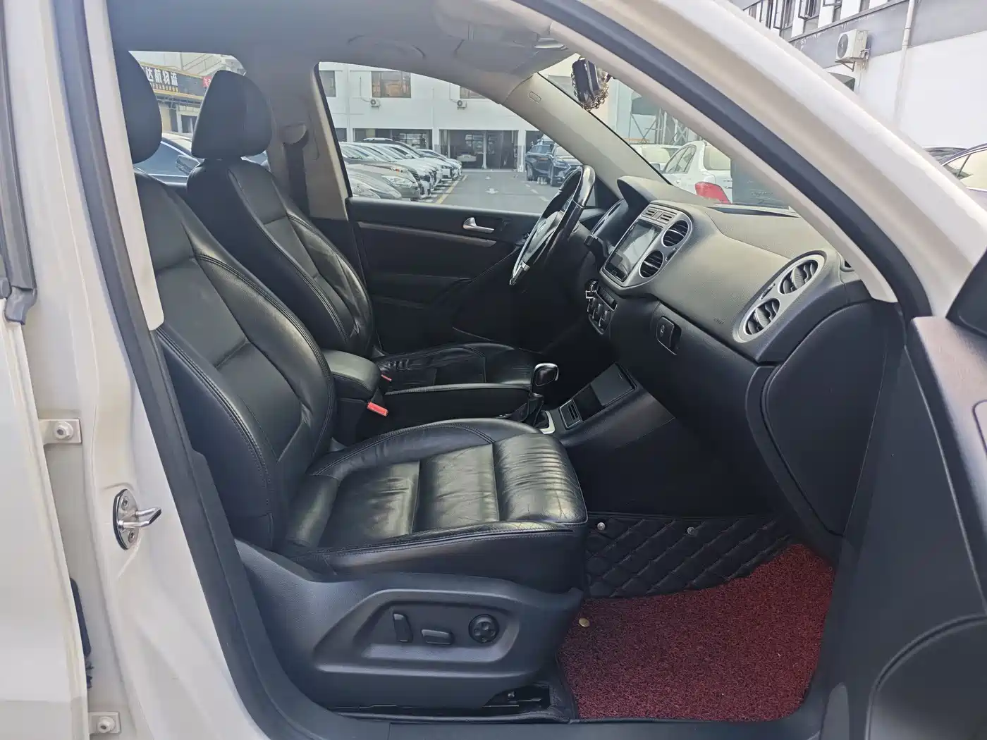 Volkswagen Tiguan 2015 1.8TSI Automatic 2WD Comfortline фото 12