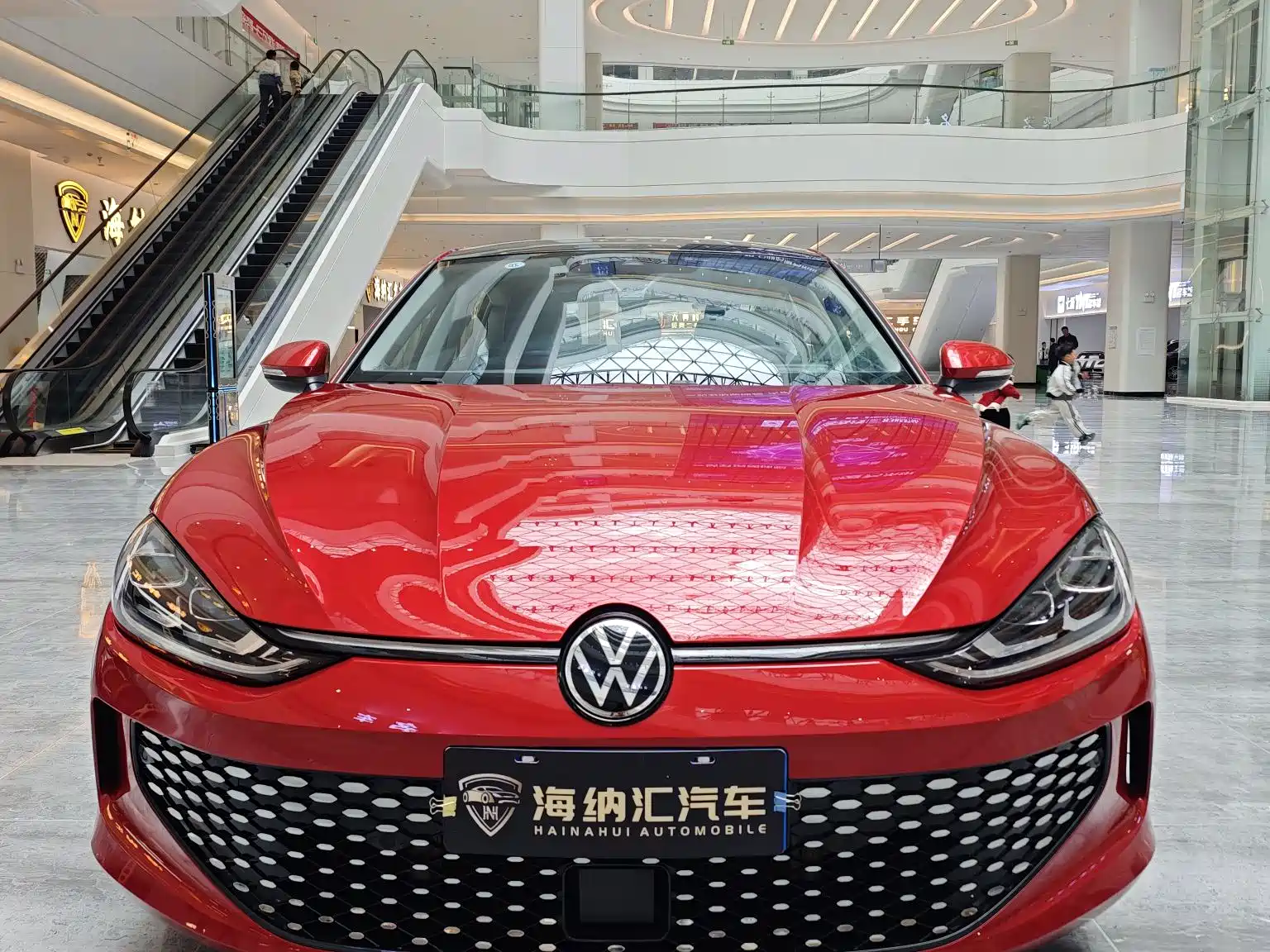 Photo 4 - Volkswagen Lamando