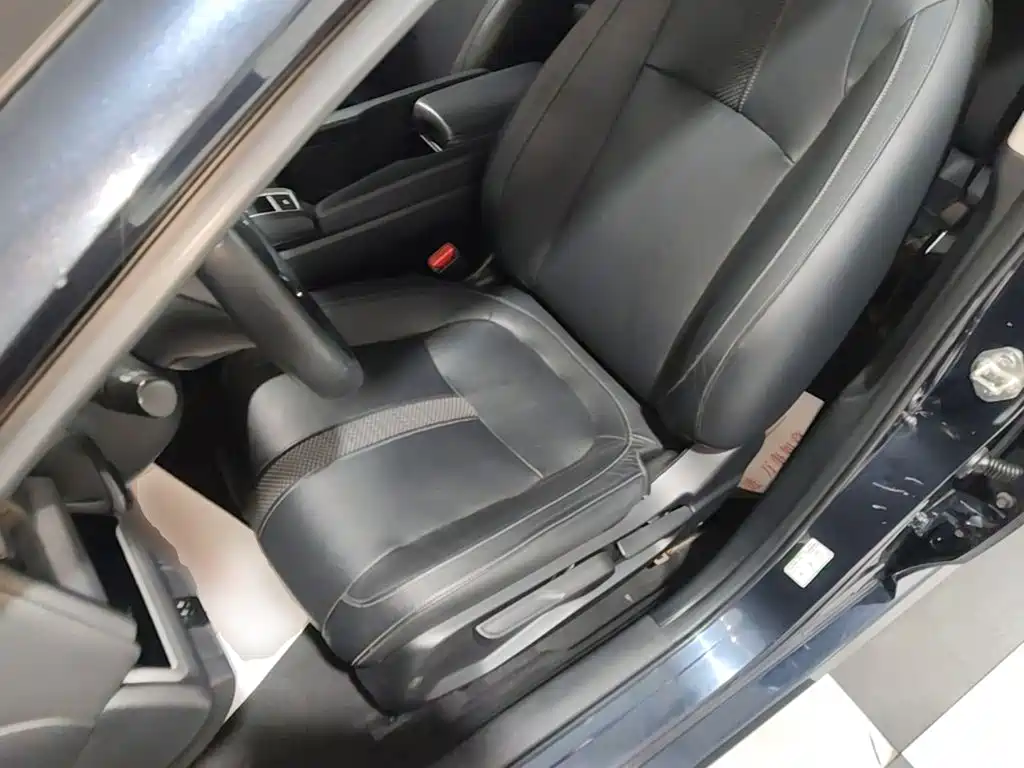 Фото 15 - Honda Civic