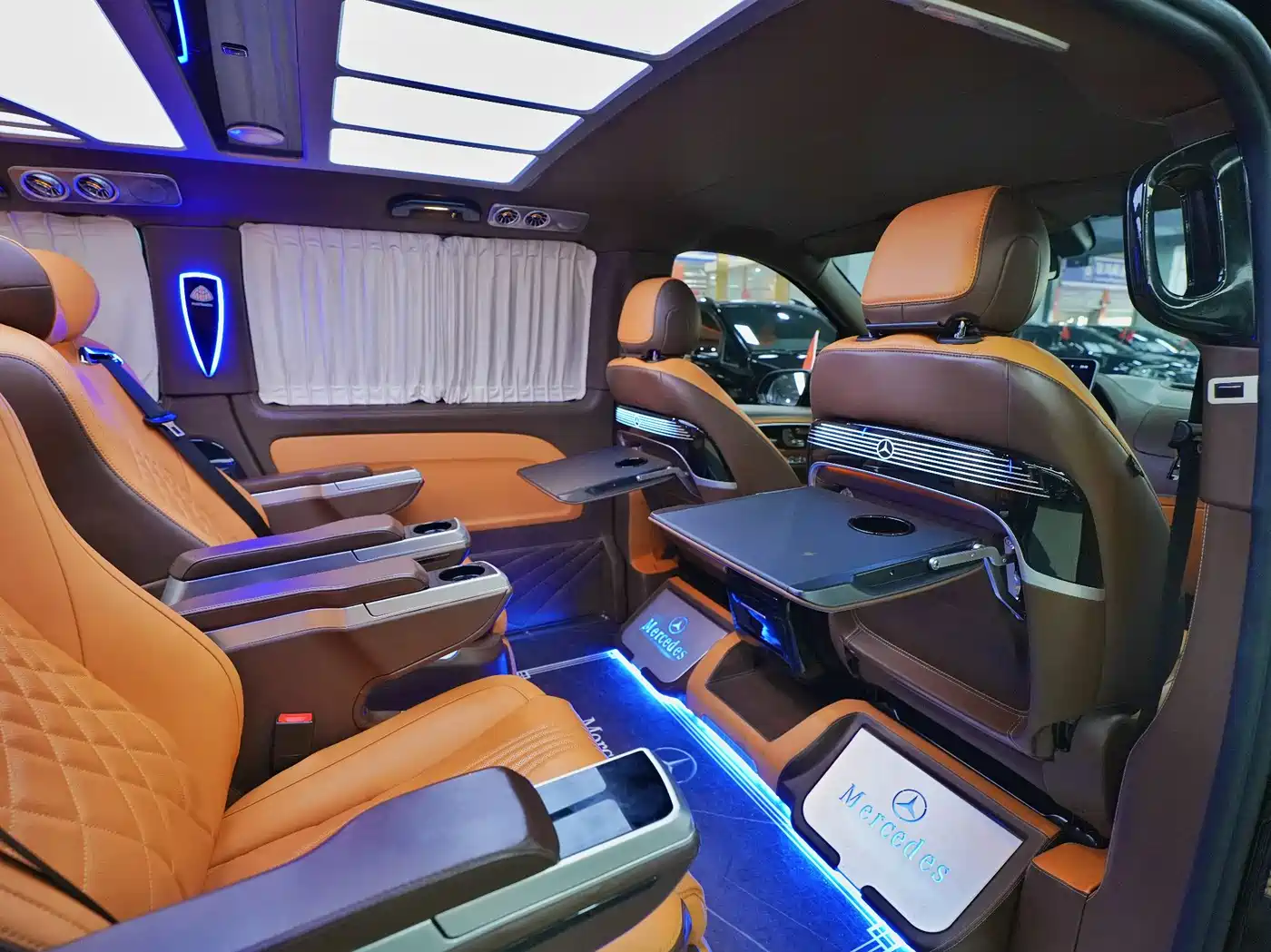 Mercedes-Benz Vito 2021 2.0T Elite 7-Seater фото 13