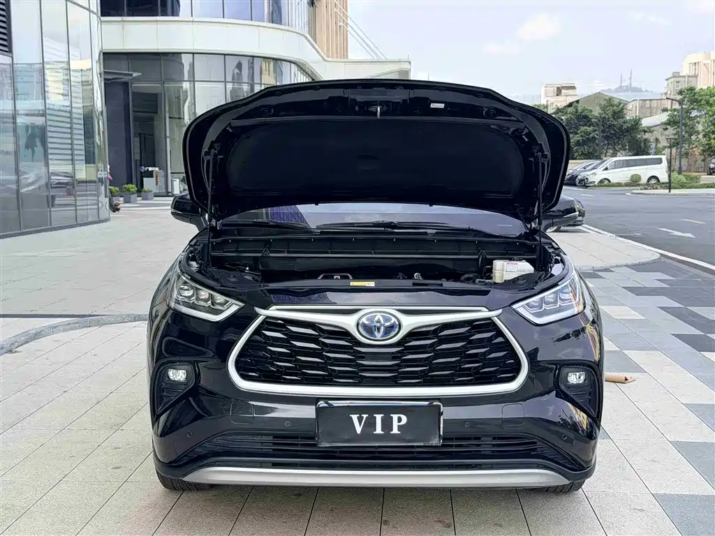 Toyota Highlander 2023 2.5L Smart Hybrid Dual Engine FWD Premium 7-Seater фото 22
