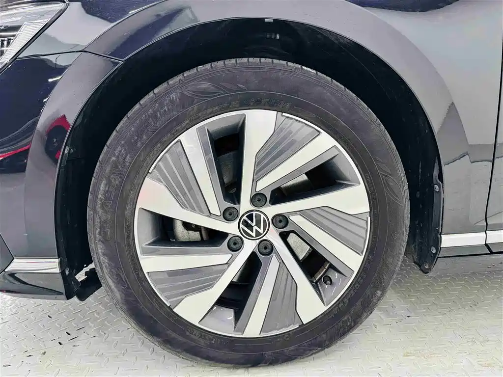 Volkswagen Magotan GTE Plug-in Hybrid 2022 GTE Luxury фото 10