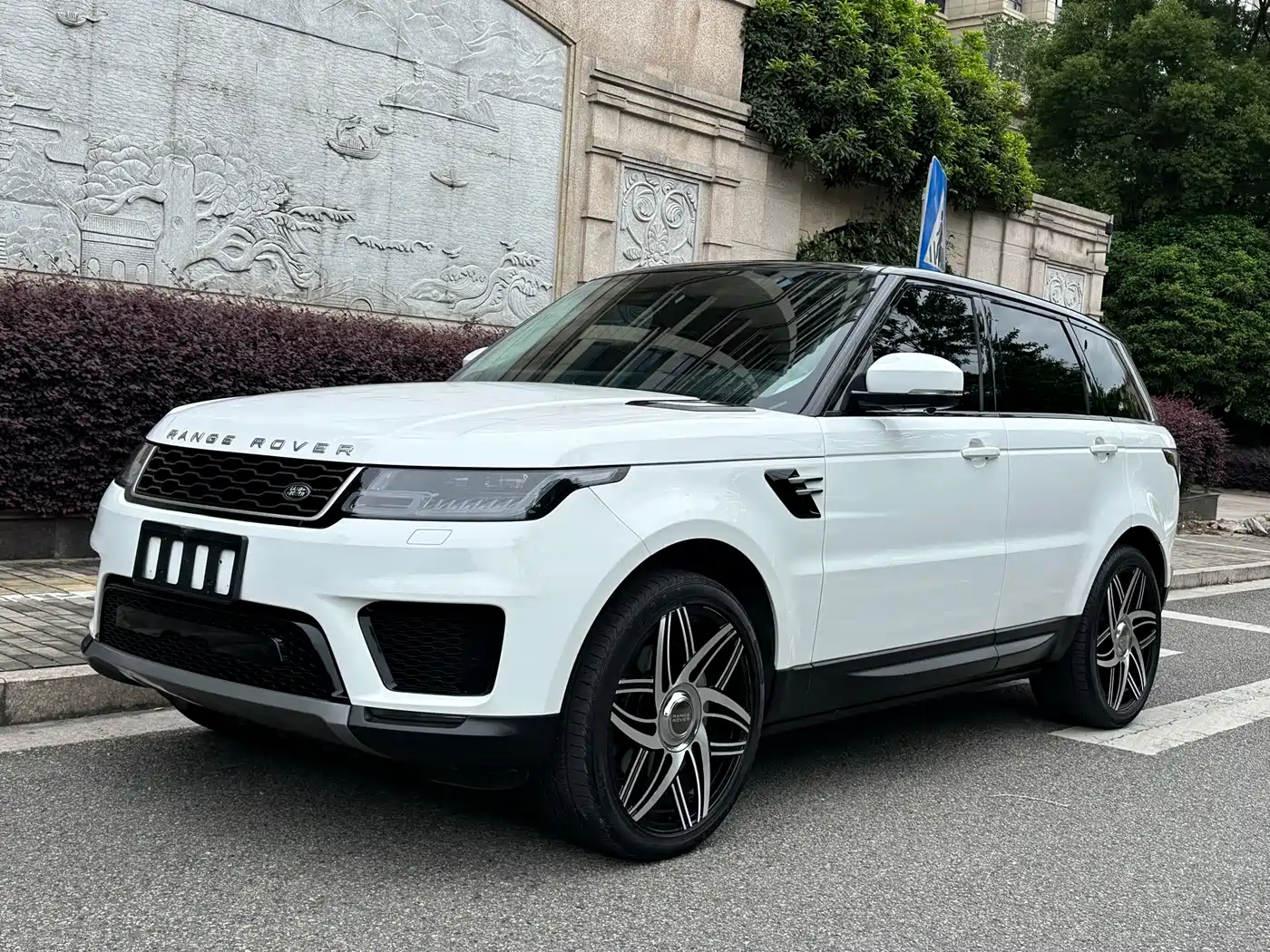 Land Rover Range Rover Sport 2021 3.0 L6 SE