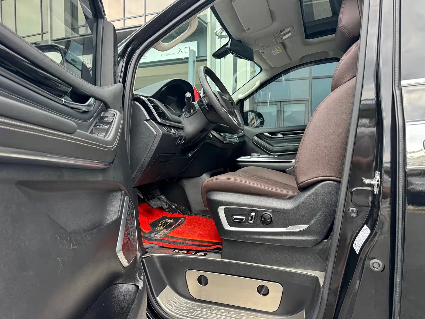 SAIC Maxus Maxus G20 2021 2021 PLUS 2.0T Gasoline Automatic Luxury Edition
