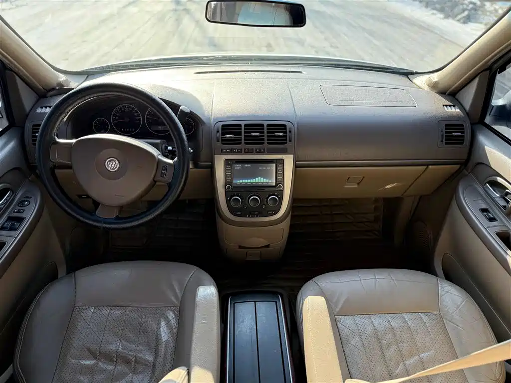 Buick GL8 2011 2.4L LT Executive Edition фото 6