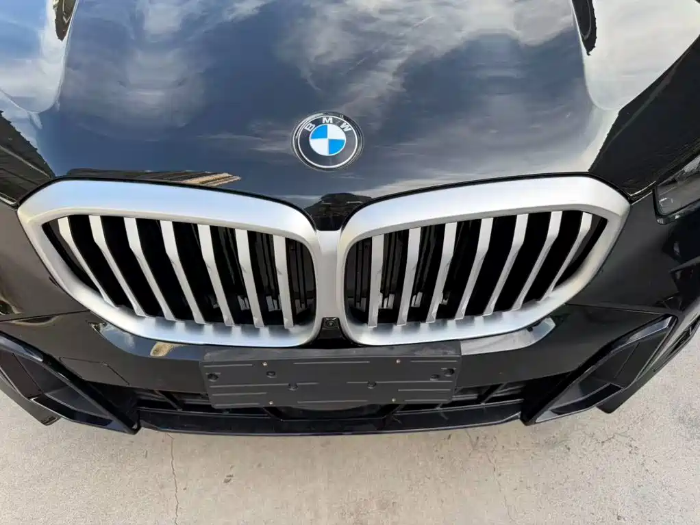 BMW X5 2026 2026 Facelift xDrive 30Li Exclusive M Sport Shadowline Package