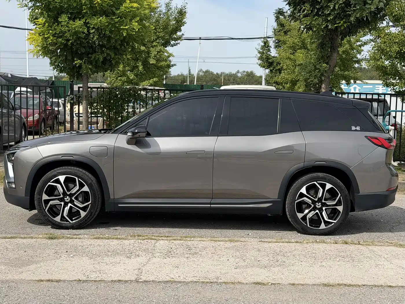 NIO ES8 2018 2018 Founder Edition