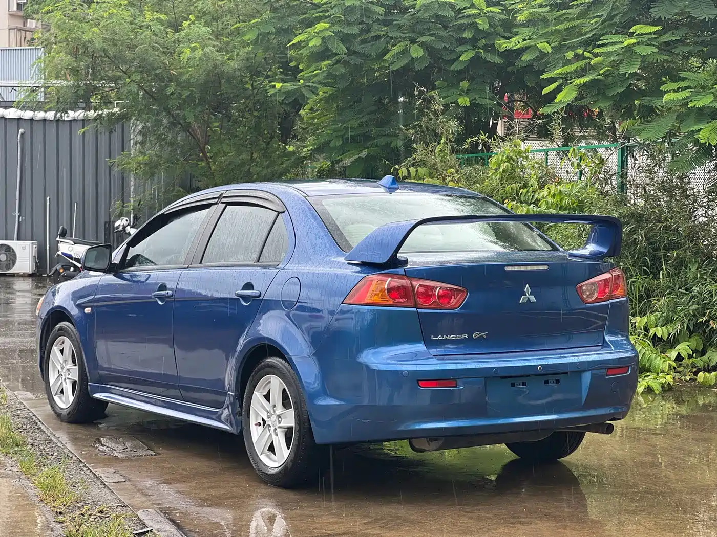 Mitsubishi Lancer EX 2010 2010 Fashion Edition 1.8L CVT Comfort