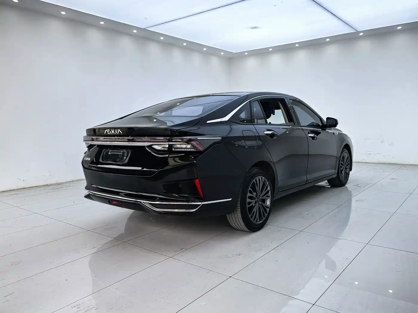 Dongfeng Aeolus Yixuan MAX 2022 2022 1.5T Ultra Cool Dad Edition