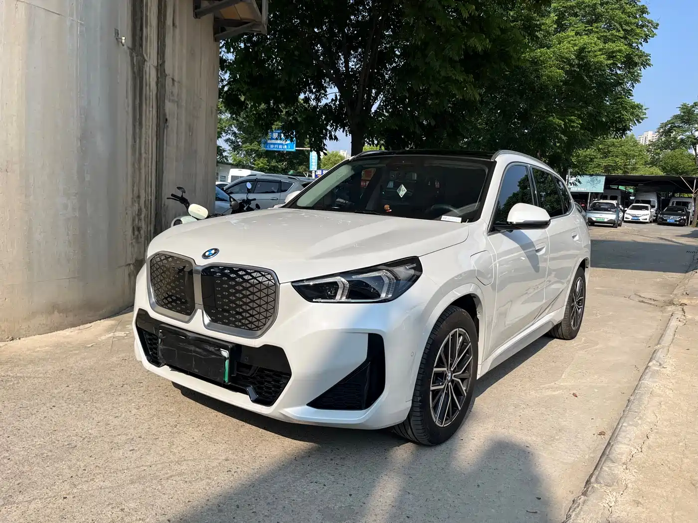 BMW iX1 2025 2025 eDrive25L M Sport Package