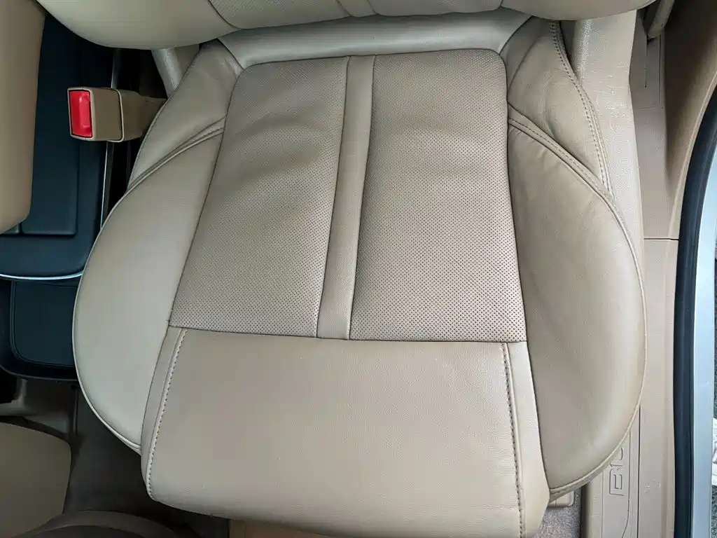 Фото 14 - Buick GL8