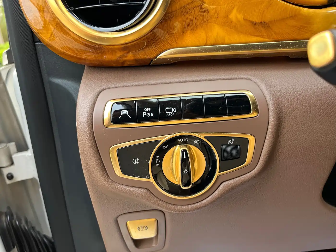 Mercedes-Benz V-Class 2016 V 260 L Premium Long фото 18
