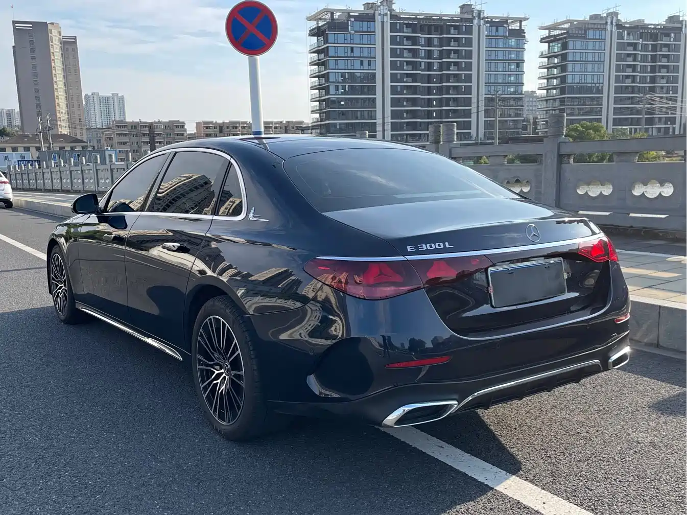 Mercedes-Benz E-Class 2024 Model E 300 L Luxury фото 13