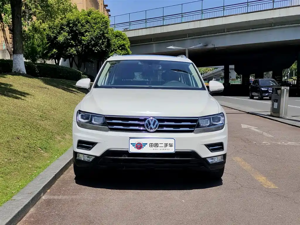 Volkswagen Tiguan L 2019 330TSI Auto 2WD Panorama Comfort Edition China V фото 2