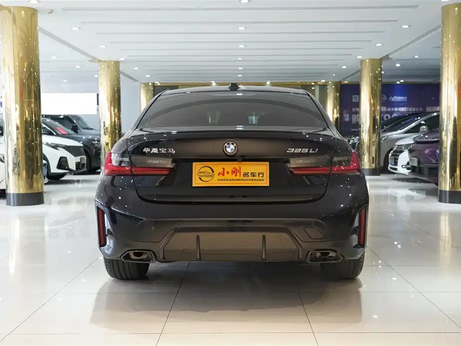 BMW 3 Series 2024 325Li M Sport Shadowline Package фото 19