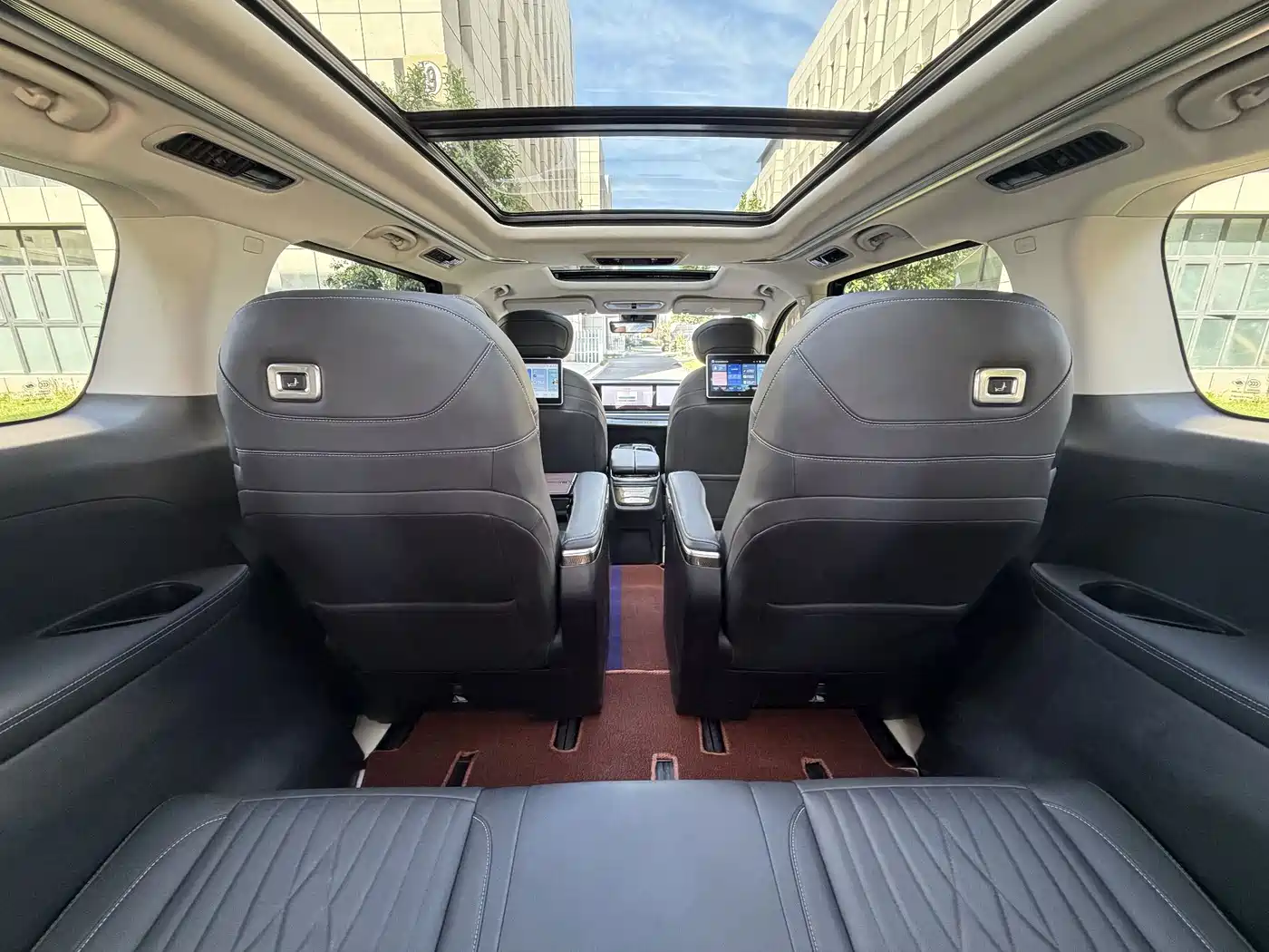 Фото 9 - Maxus Maxus G90